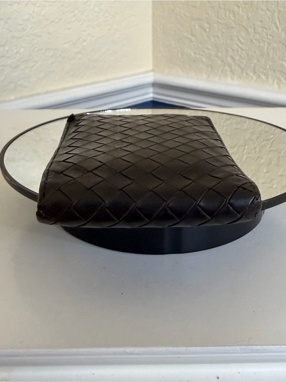 Bottega Veneta Men's Intrecciato Woven Leather Bifold Wallet Dark Brown - Picture 9 of 15